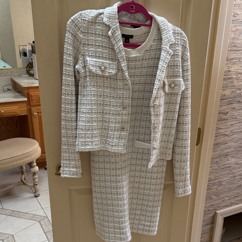 Chic White Tweed Jacket and Dress Set